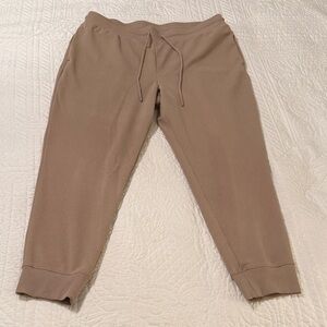 Women’s Max & Mia Tan Jogger Lounging Pants Waffle Knit Cabincore Cozy